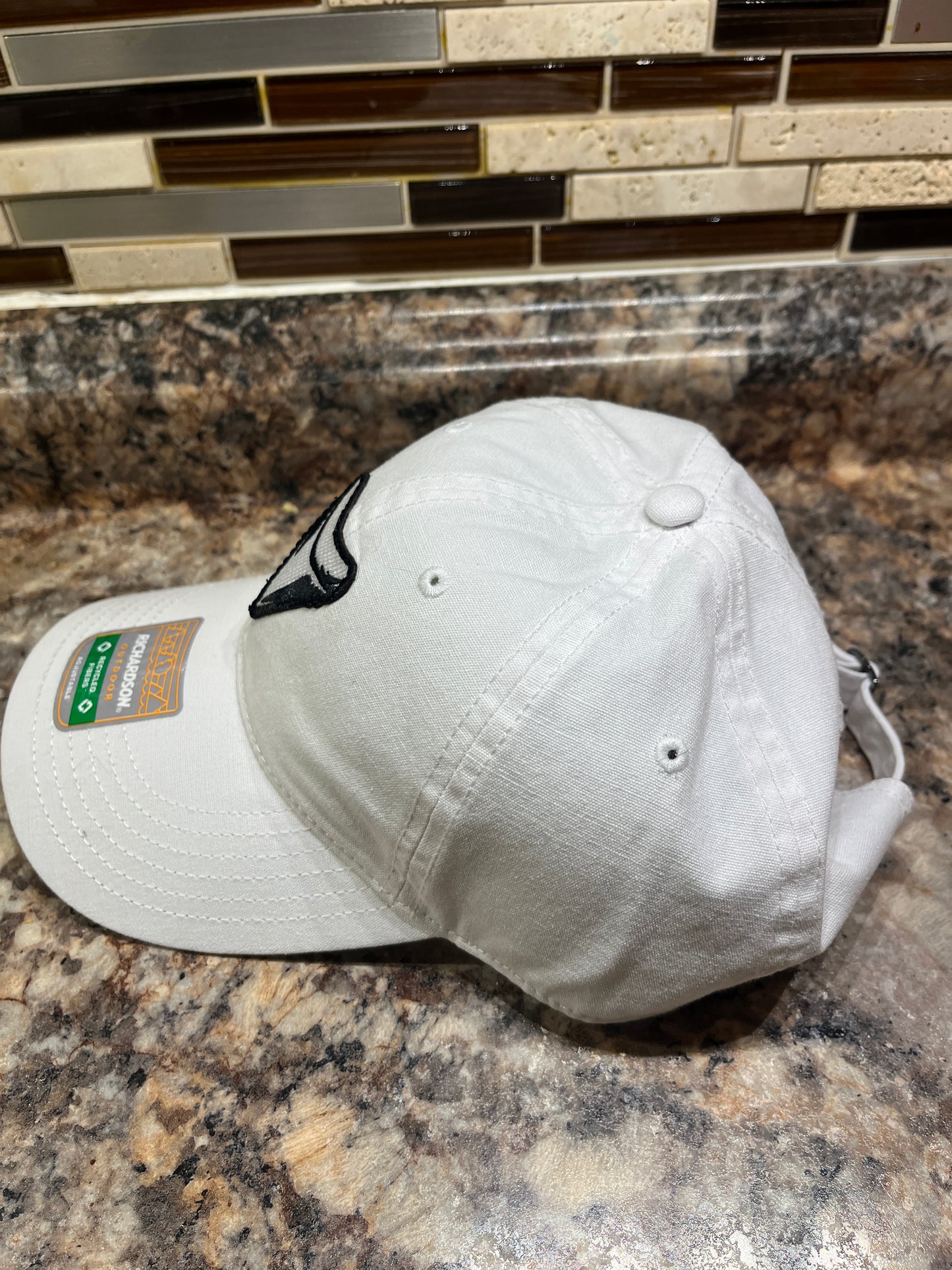 Sharks tooth hat